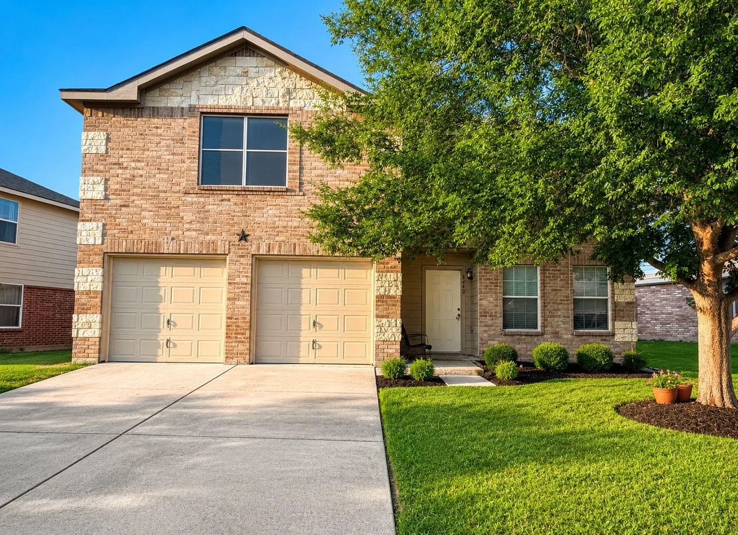 Fort Worth House: 8440 Shallow Creek Dr