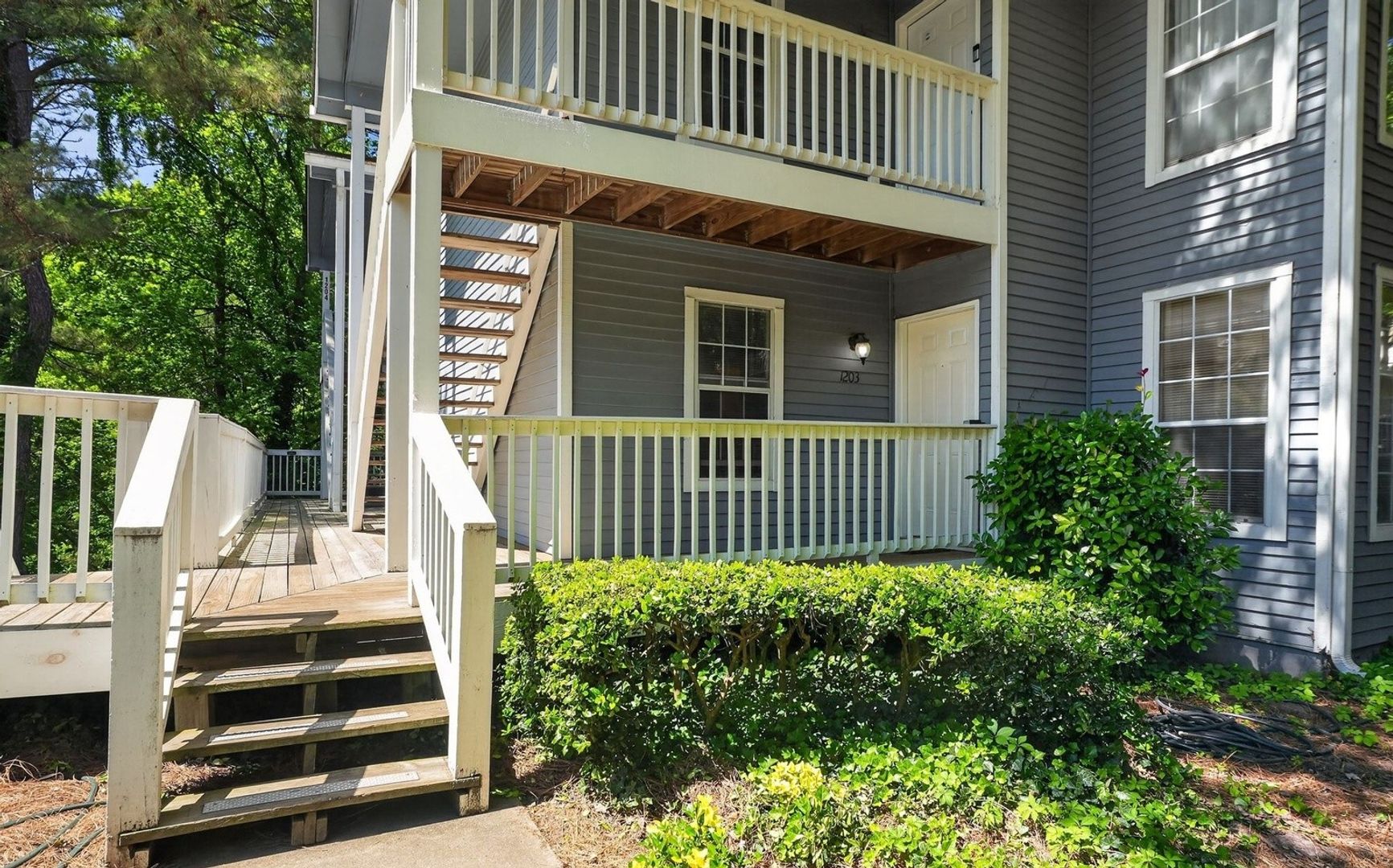 Sandy Springs House: 1203 Gettysburg Pl