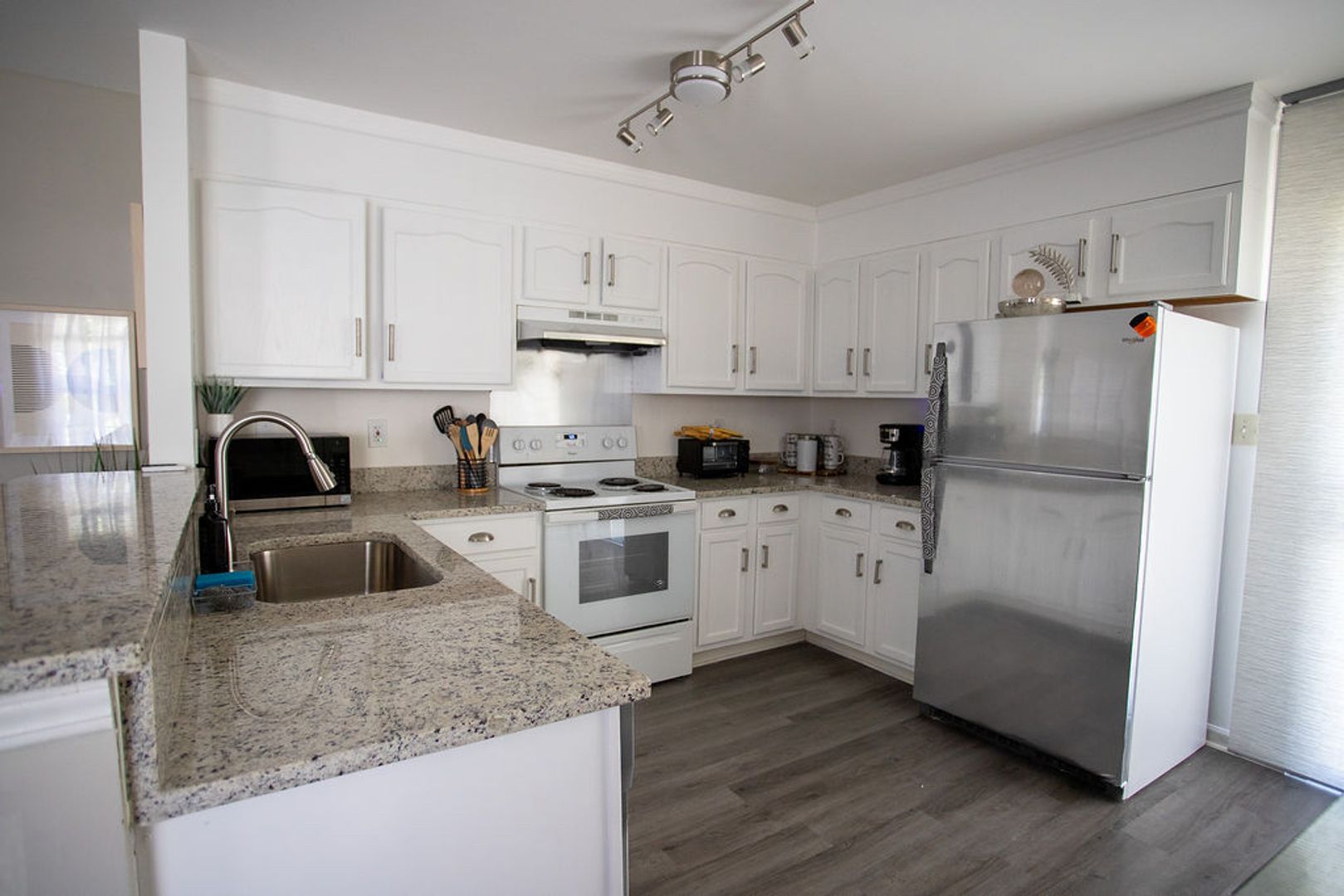 Charlotte House: 2419 Smugglers Ct