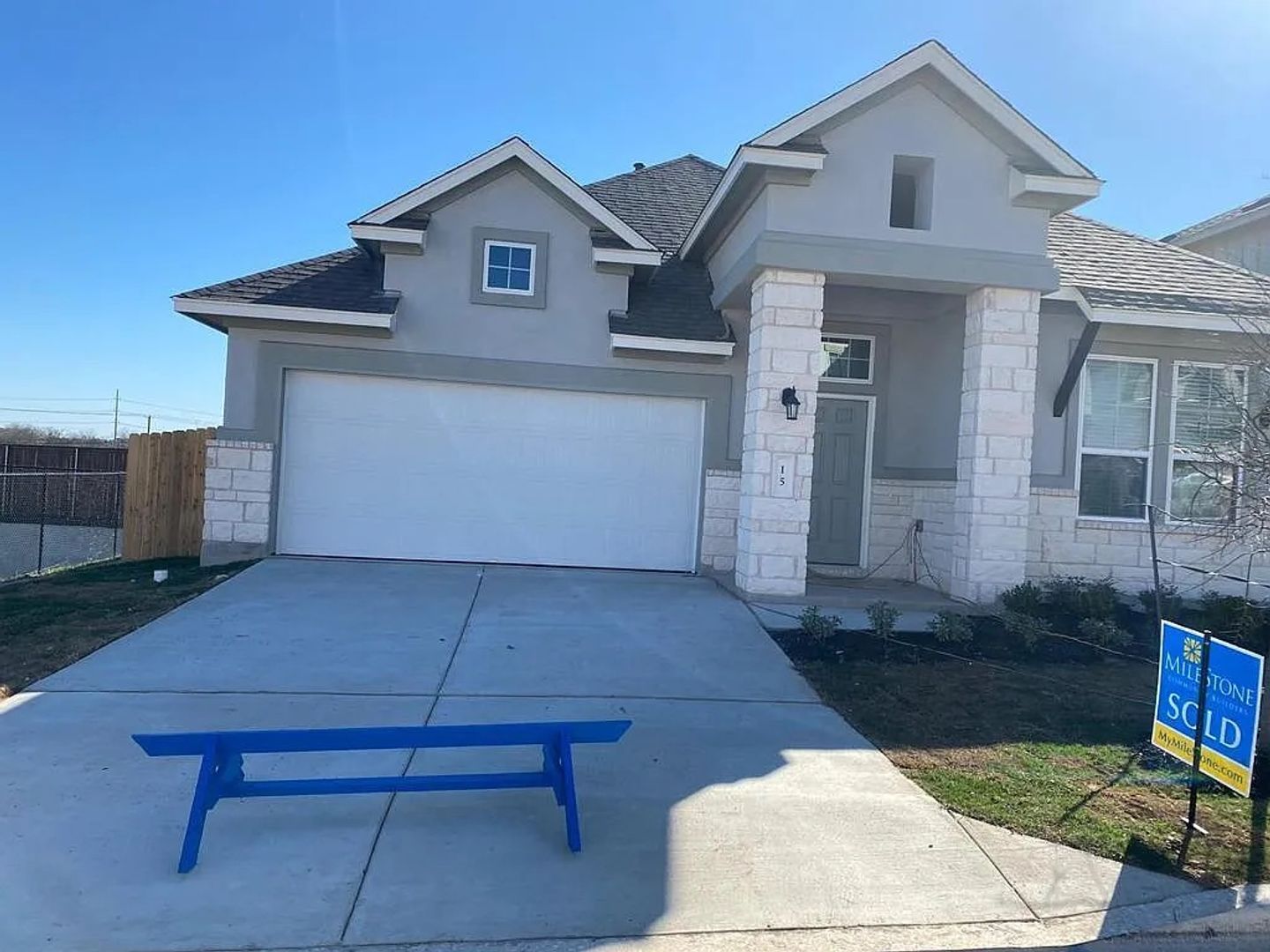 Round Rock House: 3201 College Park Dr