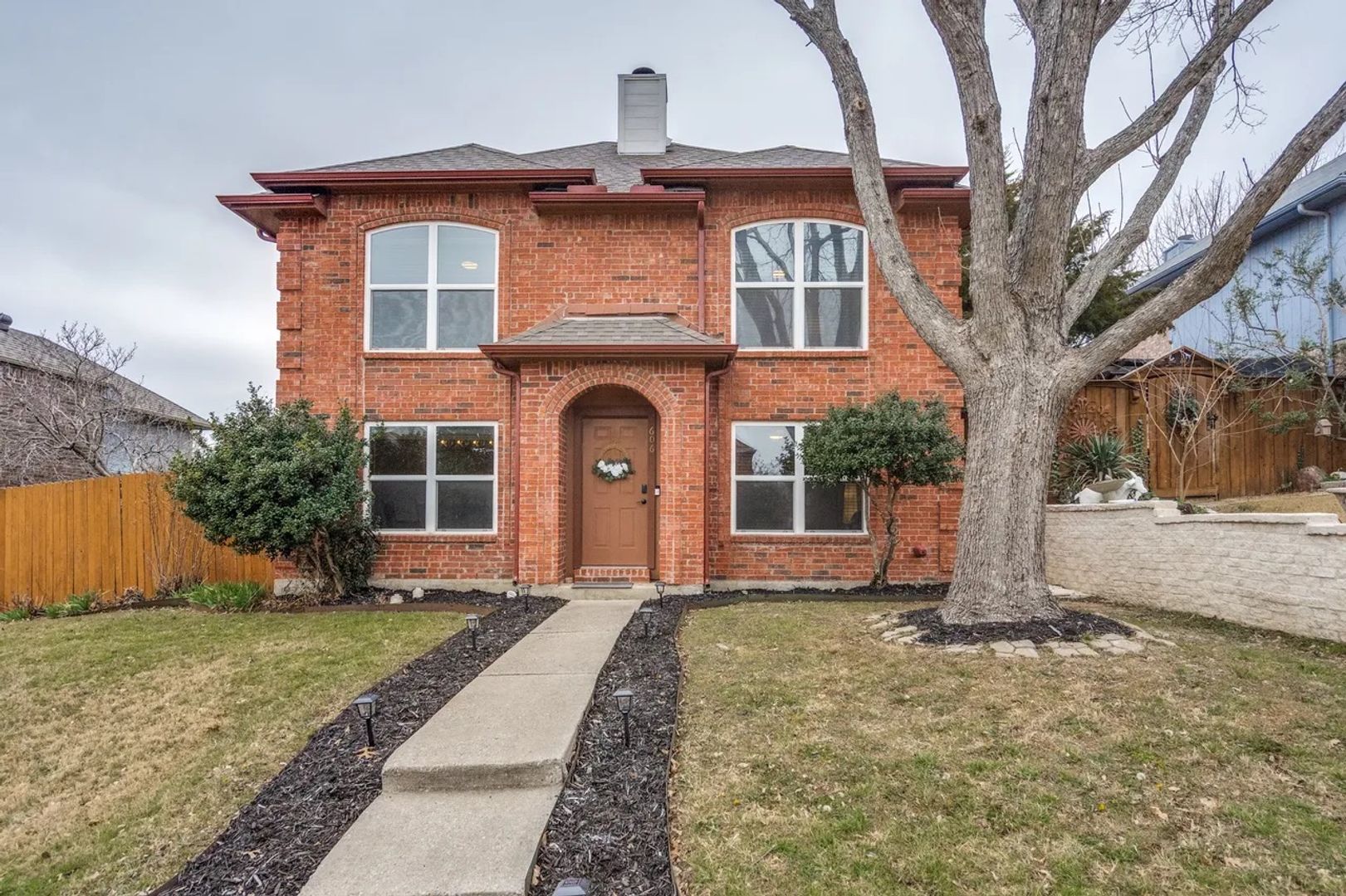 McKinney House: 606 Bandera St