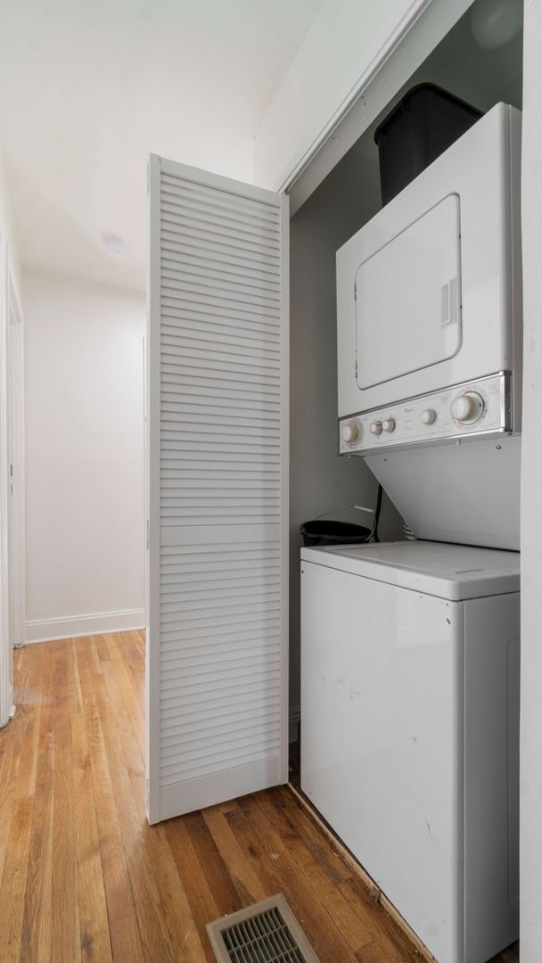 Atlanta House: 2740 Santa Barbara Dr NW