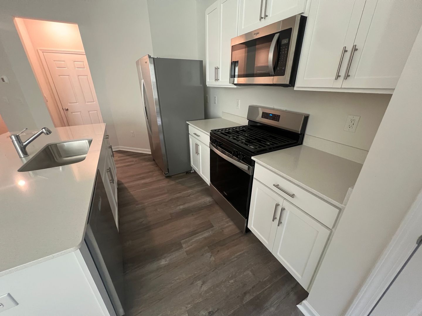 Sanford House: 152 Starlight St