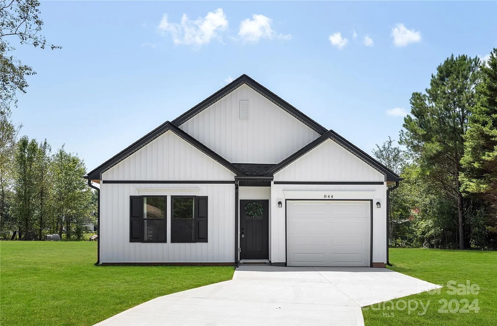 Charlotte House: 3905 Oakwood Rd