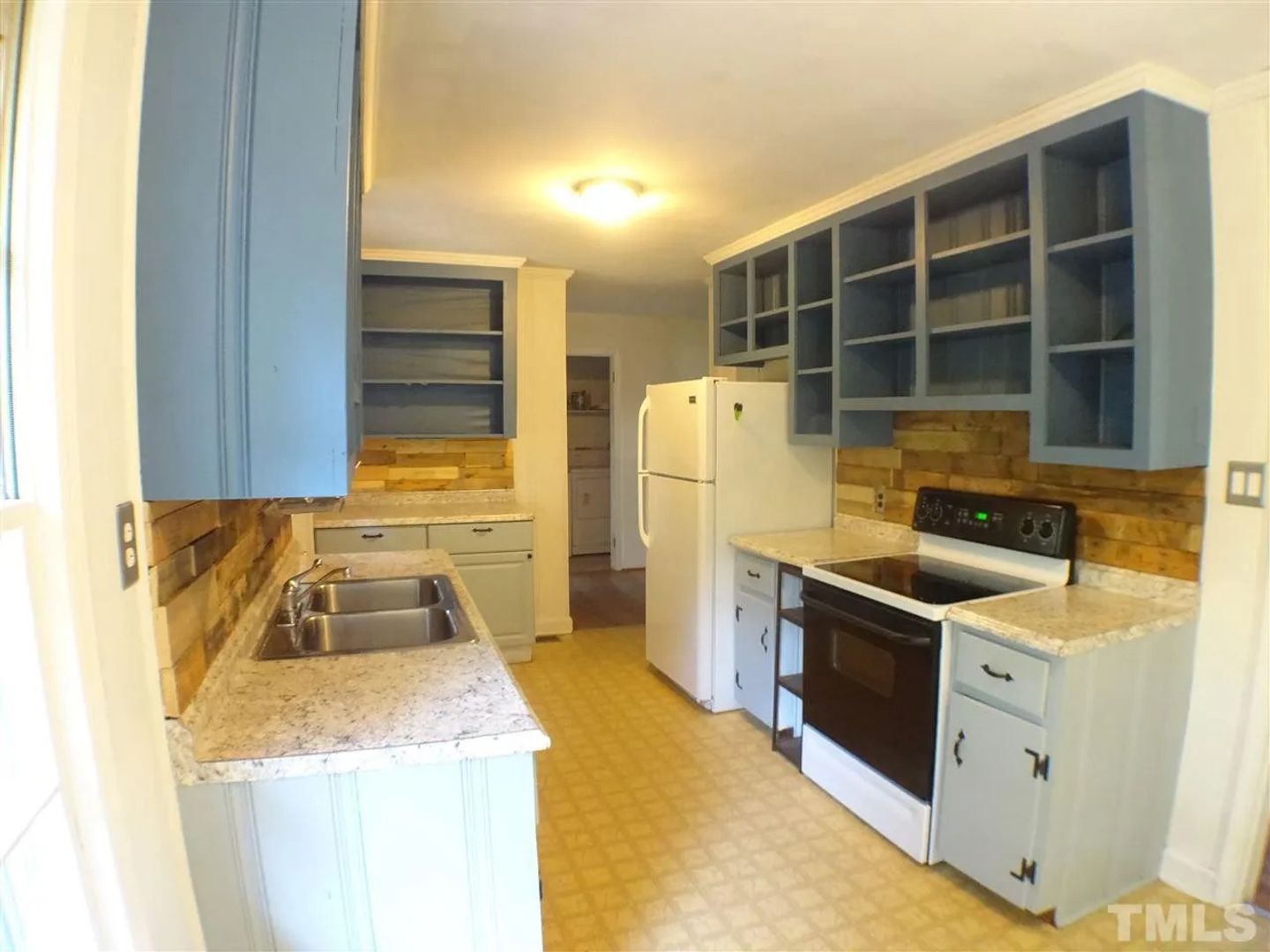 Raleigh House: 649 Sunnybrook Rd