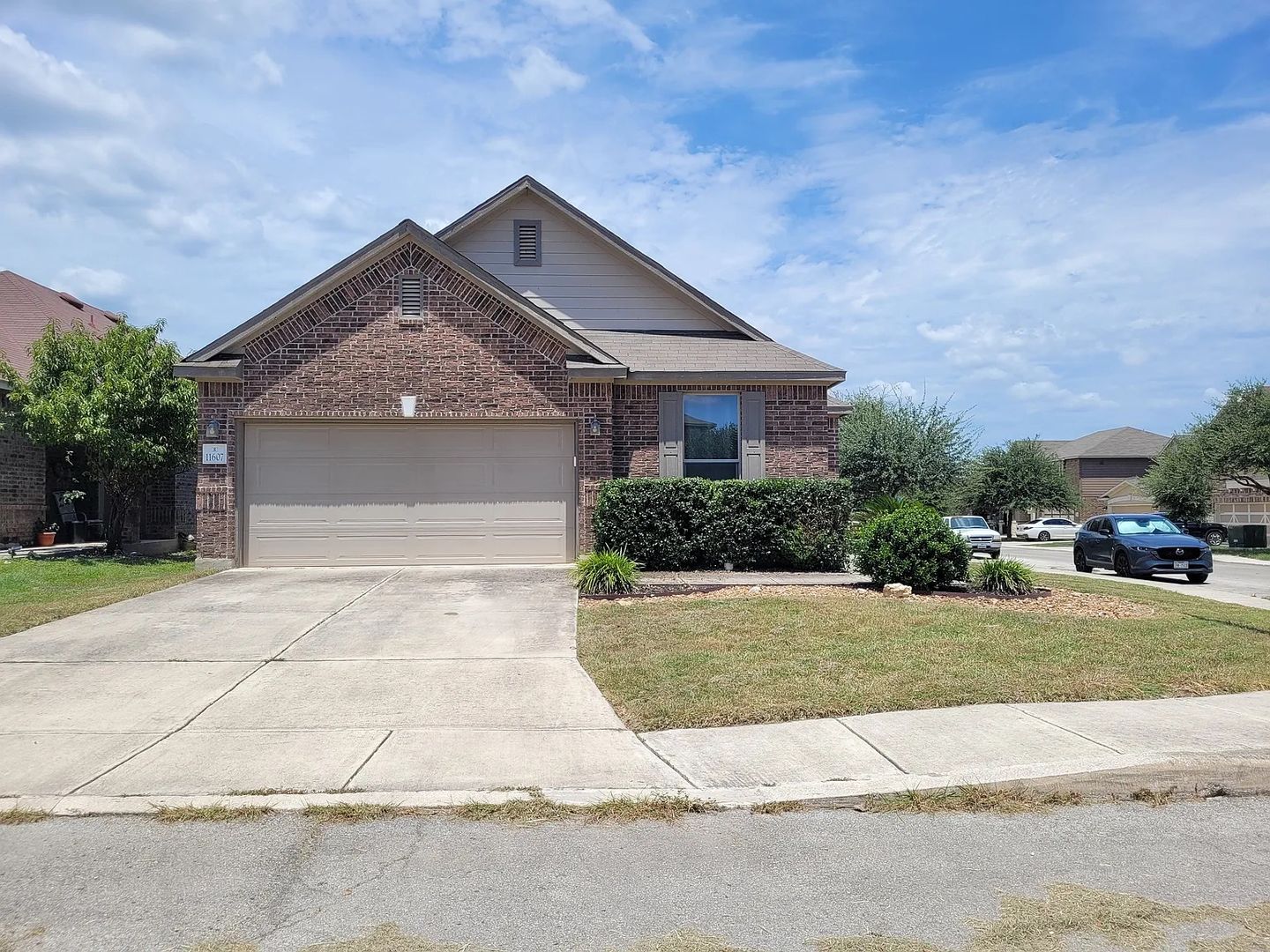 San Antonio House: 11607 Welch Hallow
