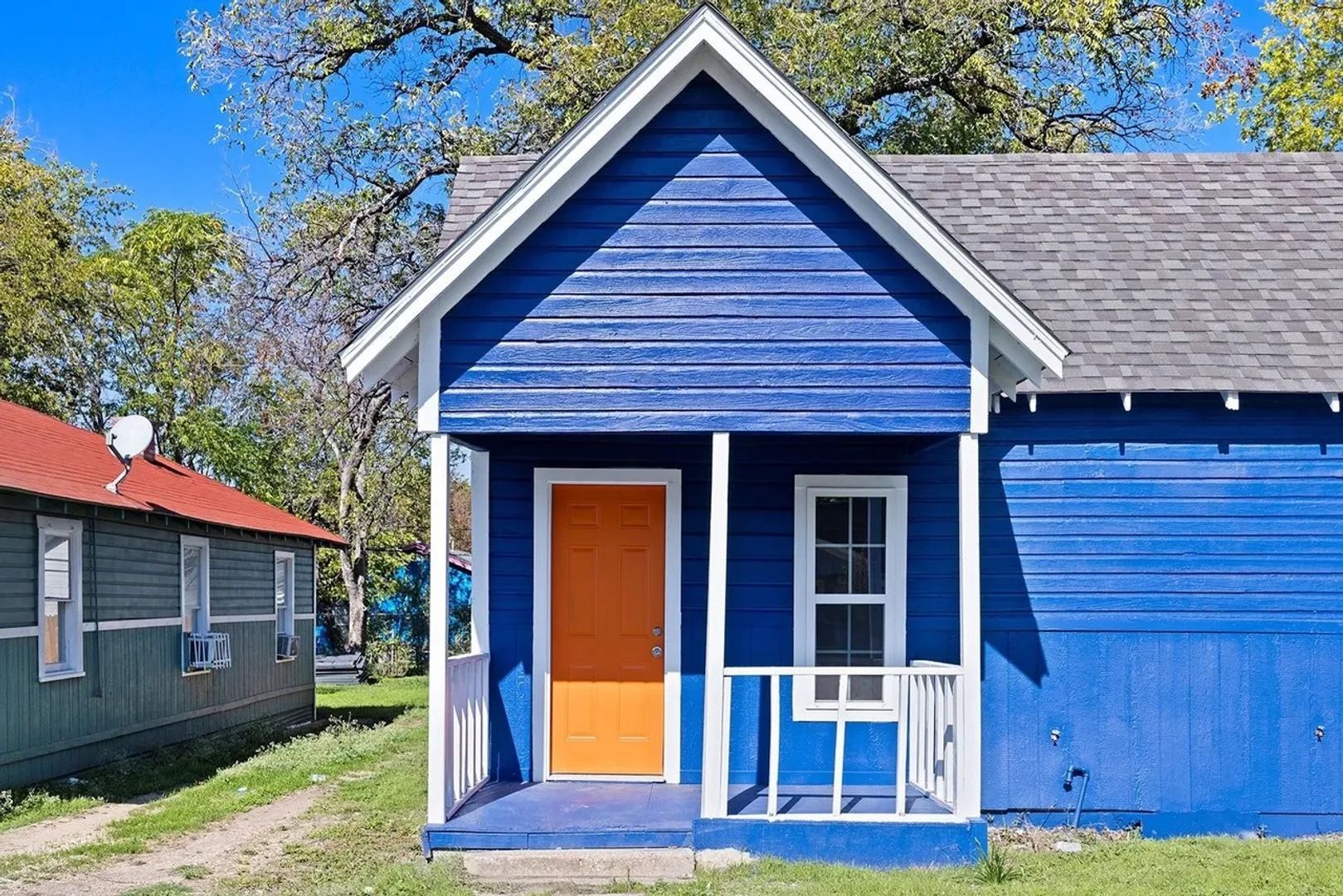 Fort Worth House: 1017 E Cannon St