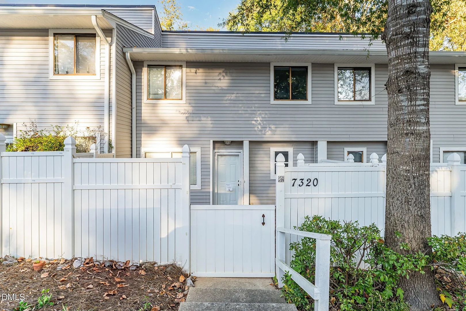 Raleigh House: 7320 Sandy Creek Dr