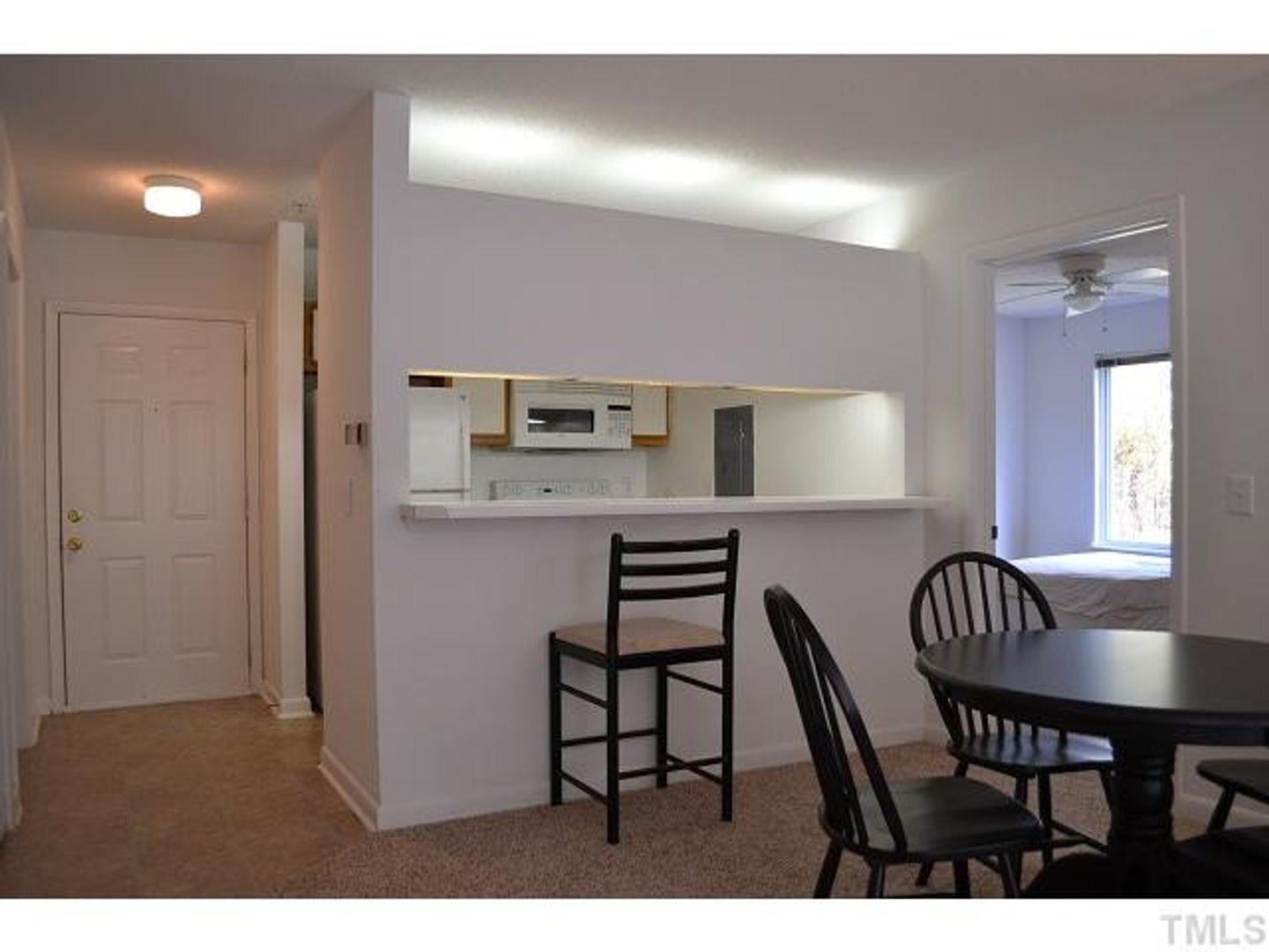 Raleigh House: 1431 Collegiate Cir