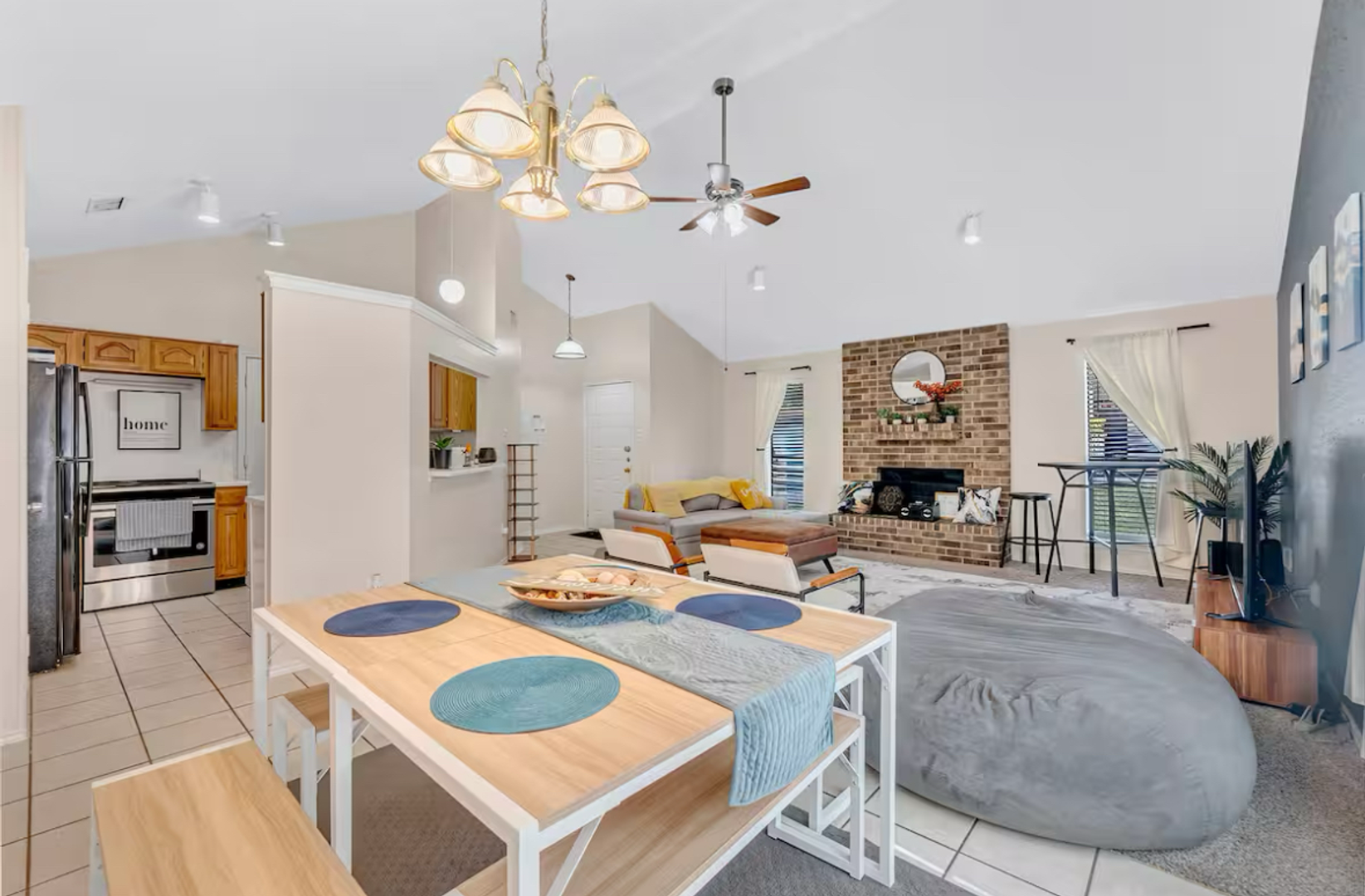 San Antonio House: 9606 Wildwood Ridge