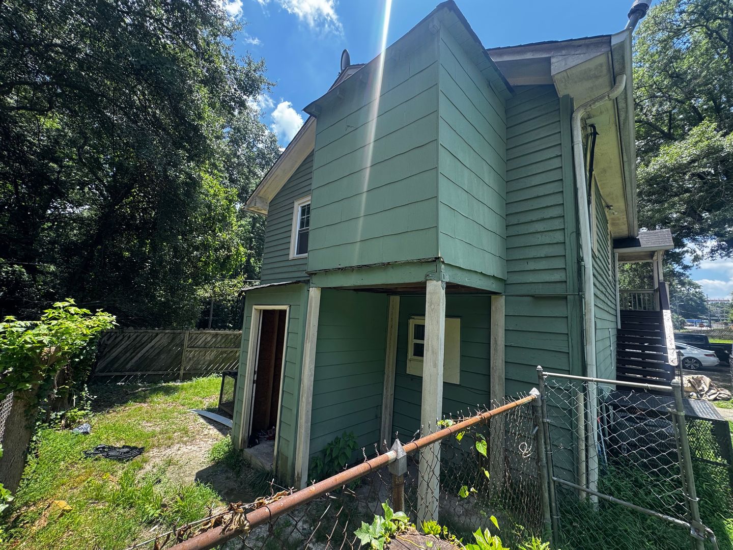 Atlanta House: 1297 Bolton Rd NW