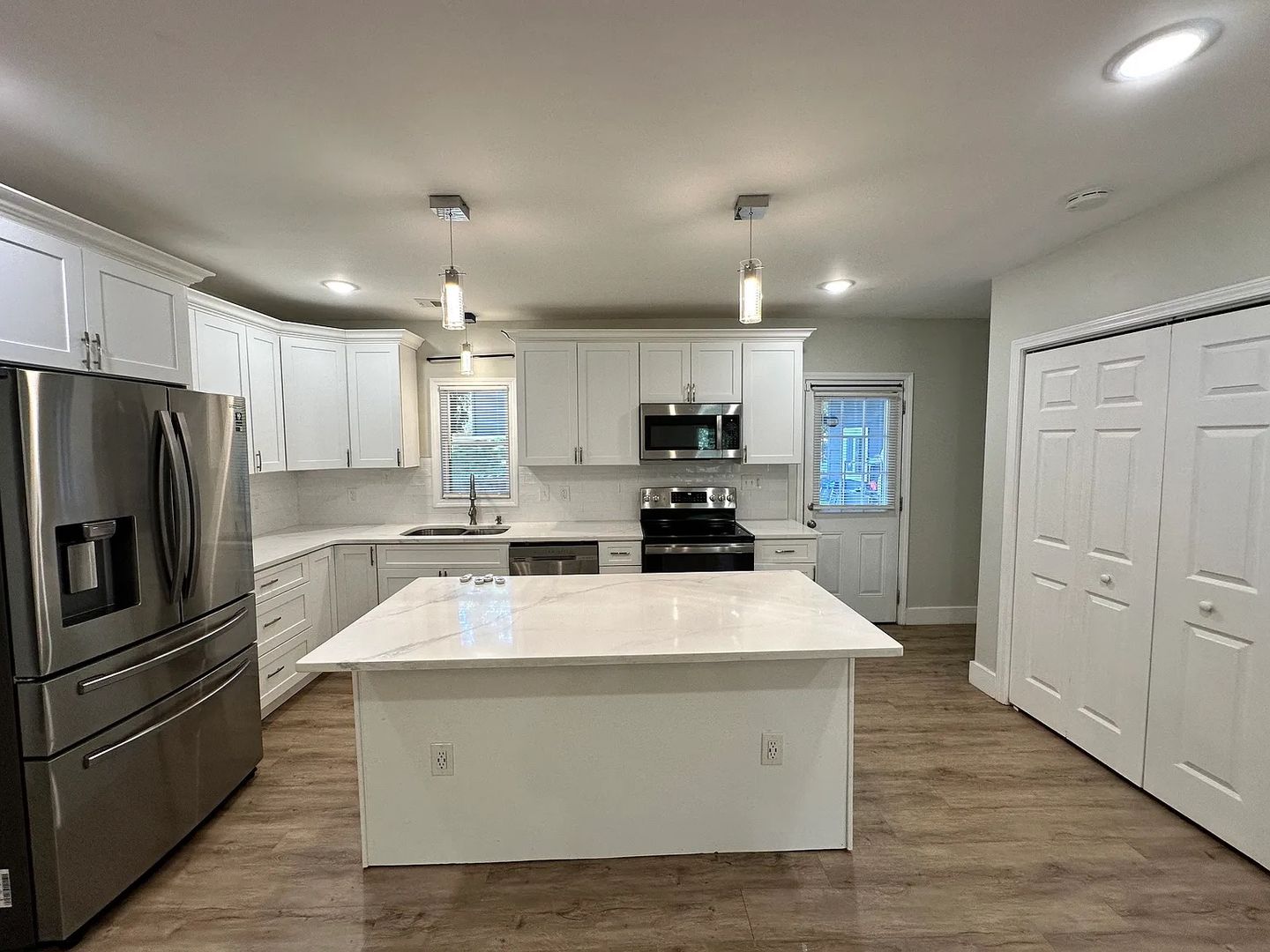 Decatur House: 1893 Ridgeland Dr