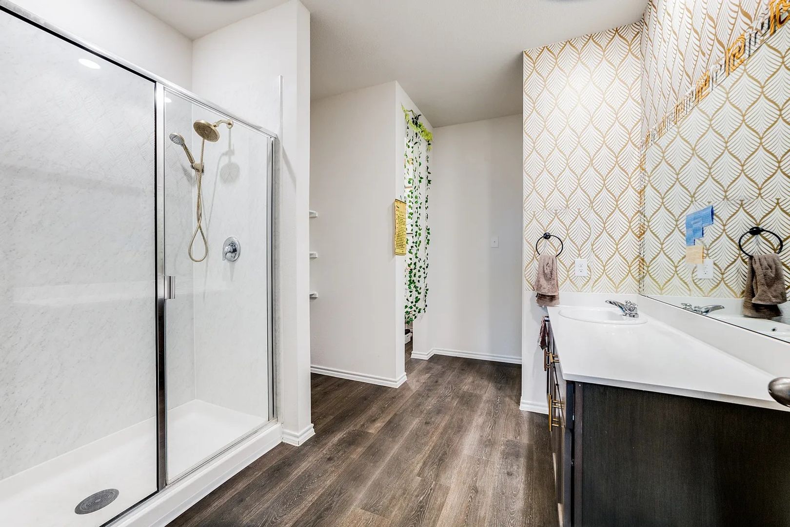 Dallas House: 1018 Kristof Dr