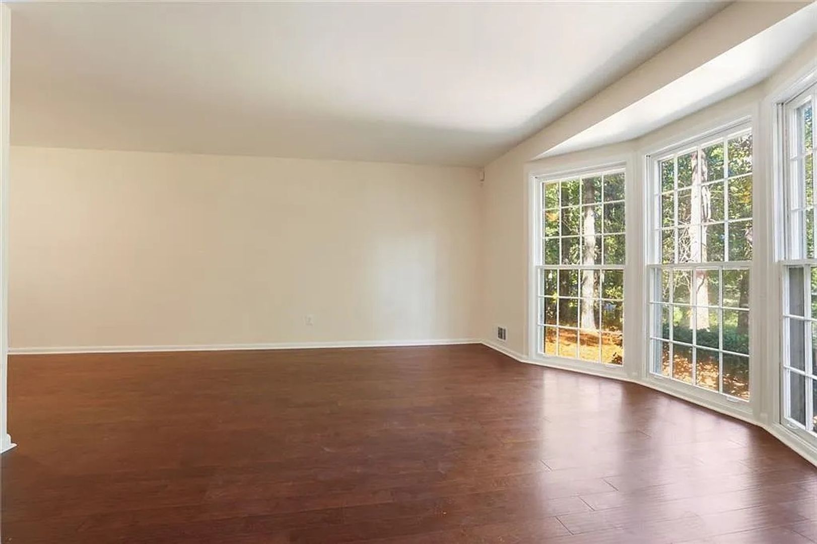 Douglasville House: 2270 Shawnee Trail