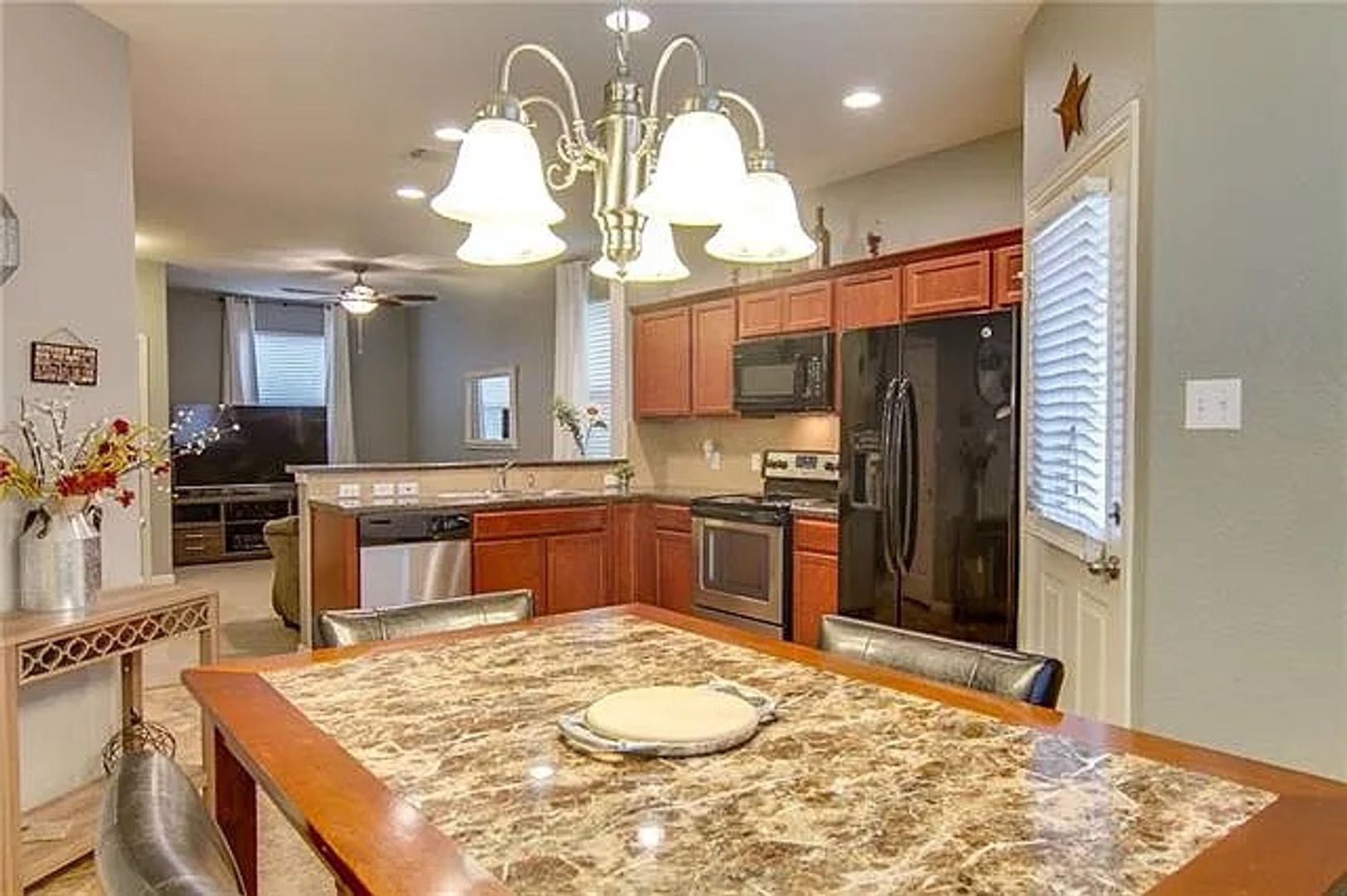 Austin House: 5913 Red Bud Ridge Ln