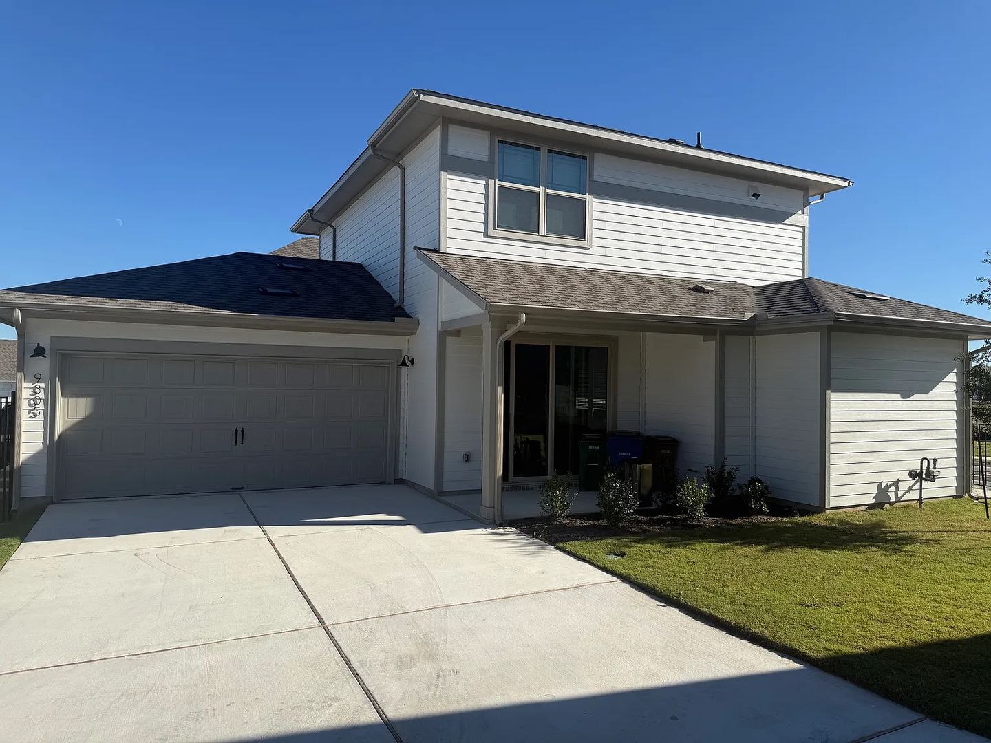 Austin House: 9305 Hamadryas Dr