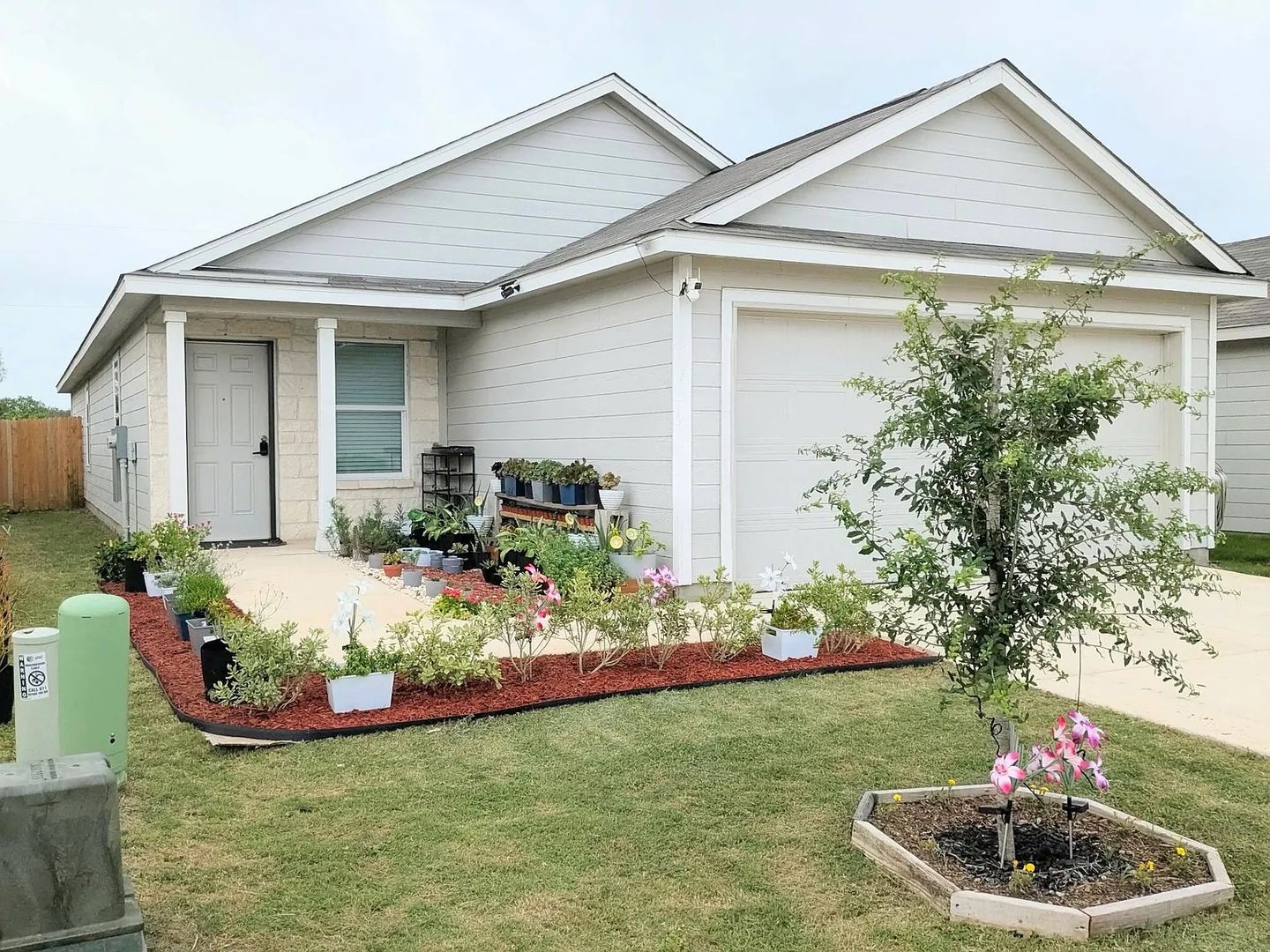 Von Ormy House: 5730 Repeating Way