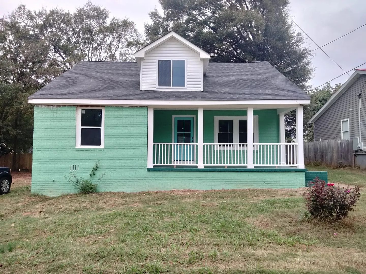 Statesville House: 140 Douglas St