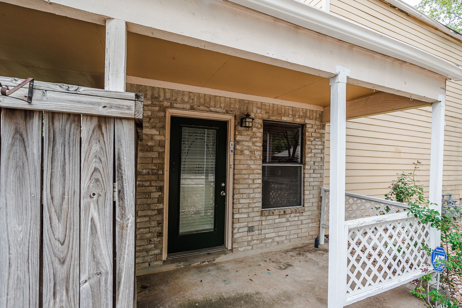 Austin House: 7825 Beauregard Cir