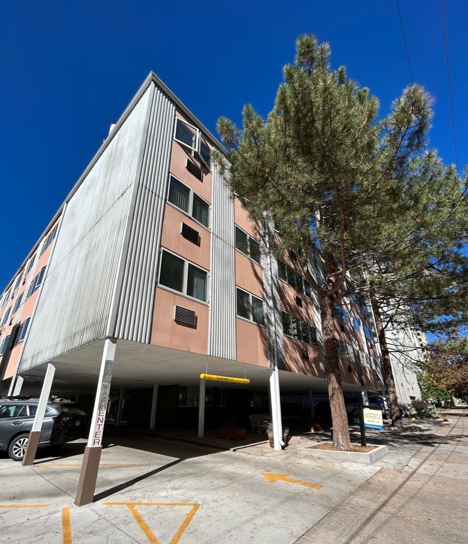 Denver Apartment: 737 N. Washington St.