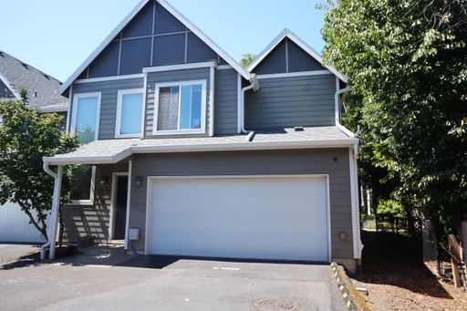 Beautiful Beaverton Townhouse - PROPERTY IS LEASED – photo 1