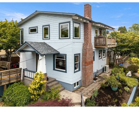 Amazing two-bedroom Sellwood beauty! PROPERTY IS LEASED – photo 1