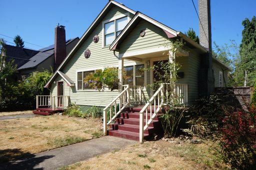 NE Portland 3 bedroom Rose City Park - PROPERTY IS LEASED – photo 1