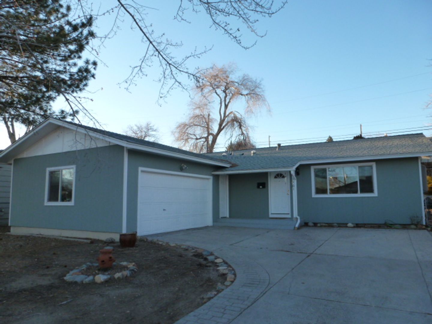 Reno House: 1461 Surf Way