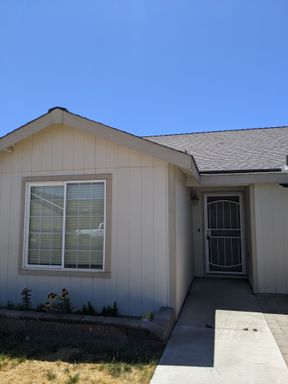 Spacious 4 Bedroom, 2 Bath, 2,197 square foot home – photo 1