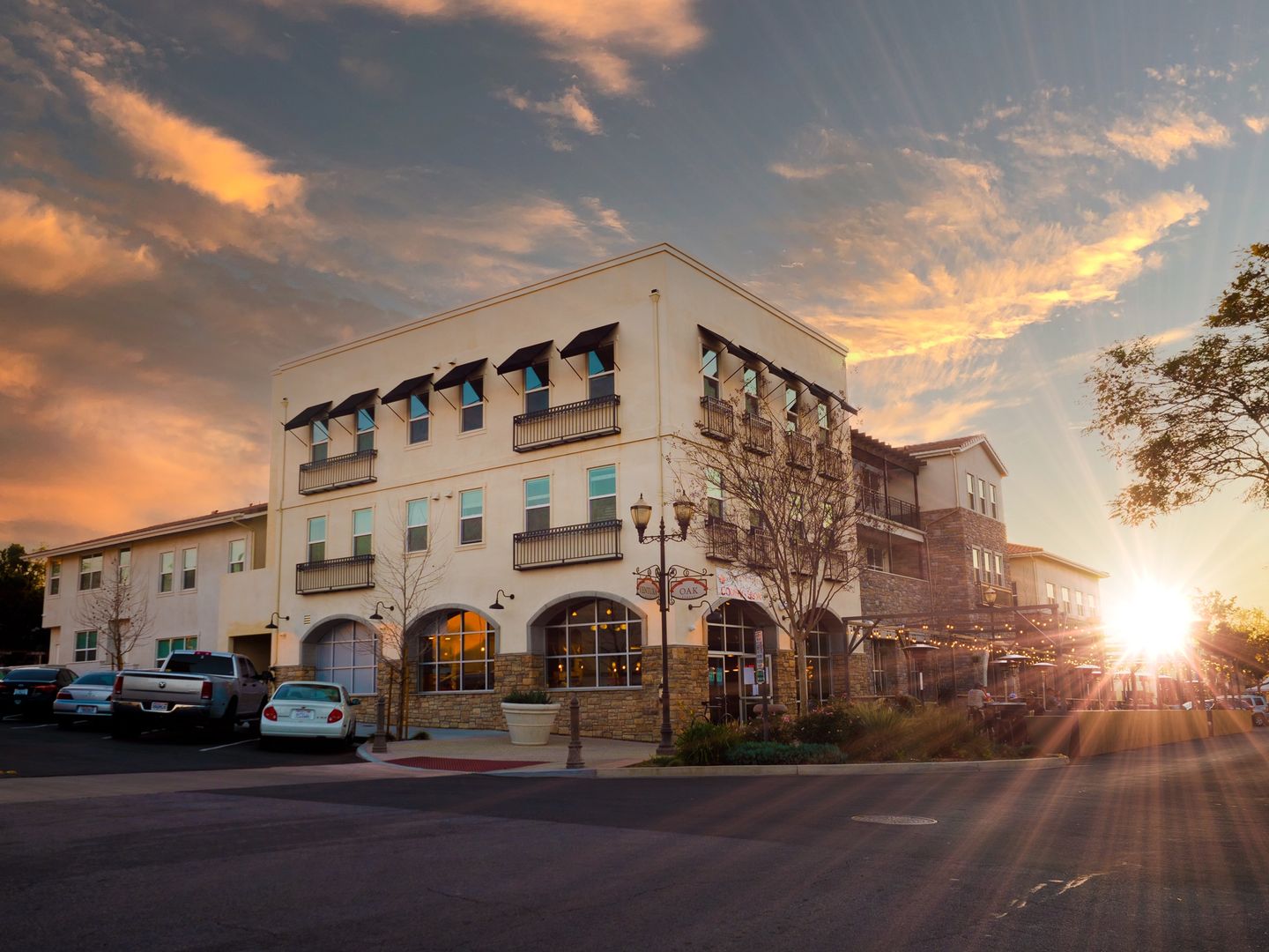 Camarillo Apartment: 2024 Ventura Blvd