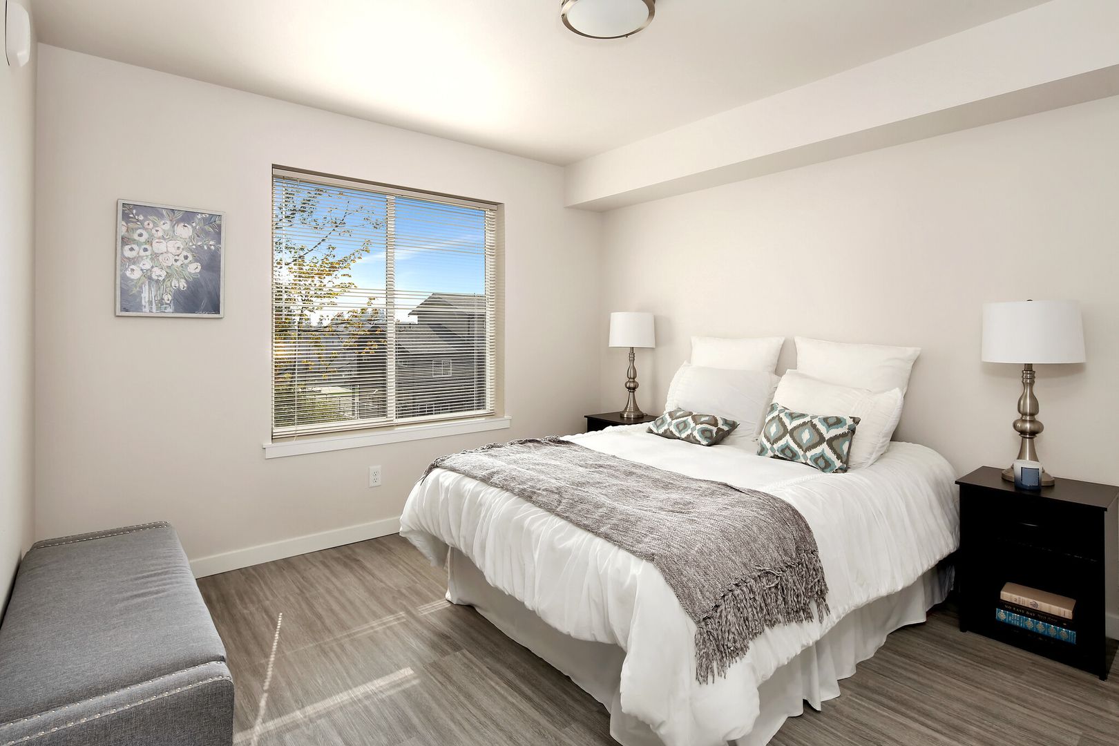 Bellingham Apartment: 256 Prince Avenue