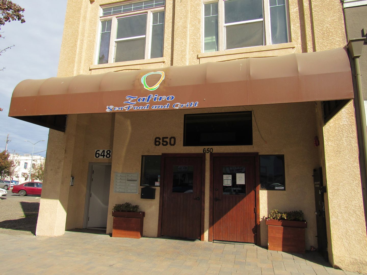 Los Banos Apartment: 648 I St.