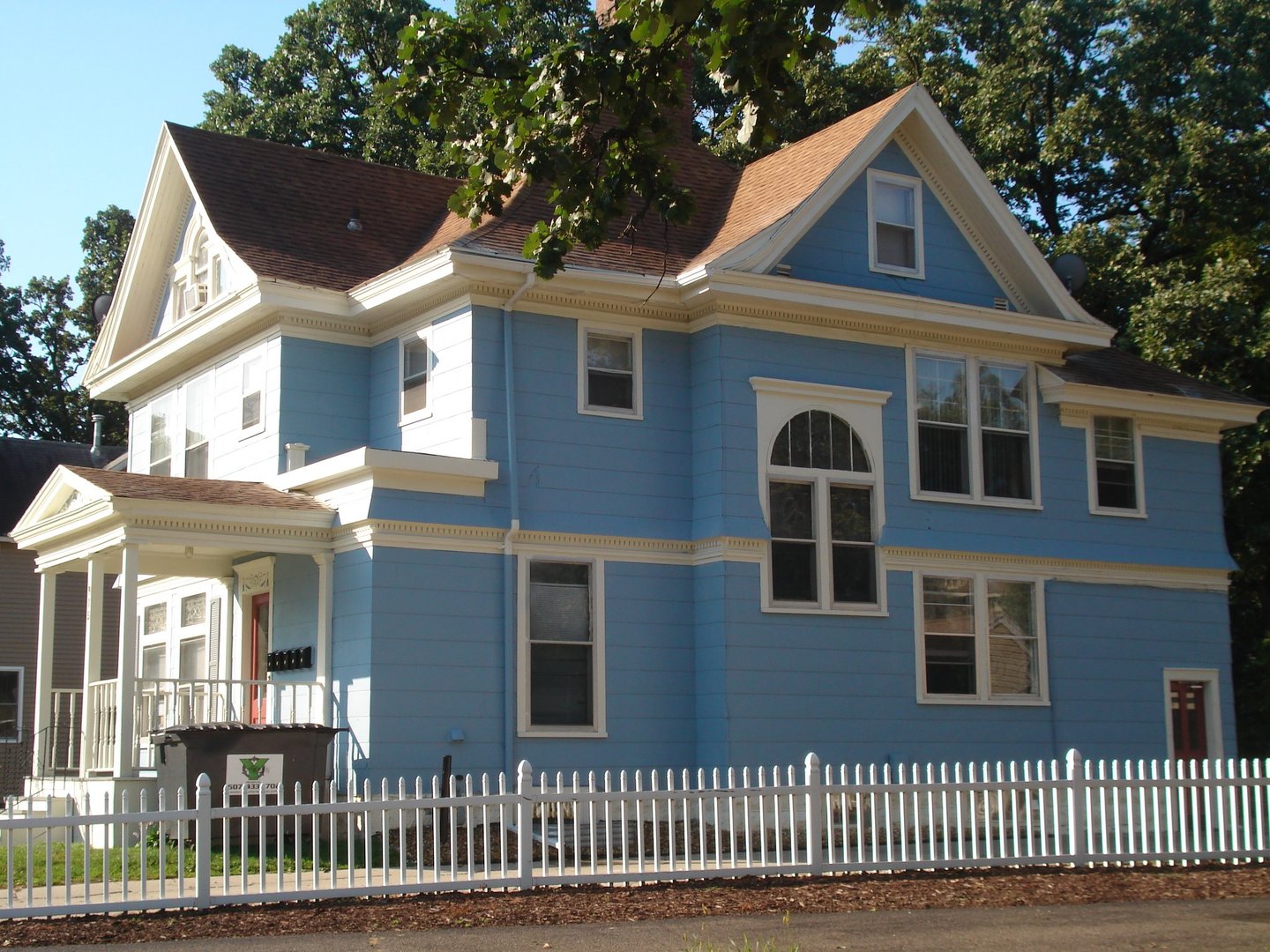 Austin Apartment: 915 1st Drive NW