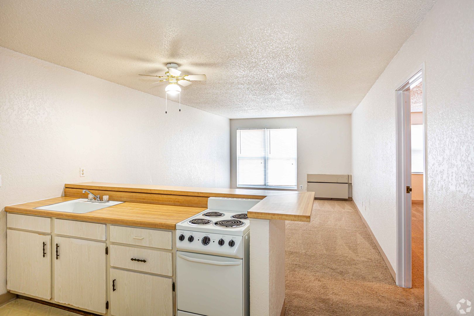 MOUNC Unicorn Apartments 10 of 12