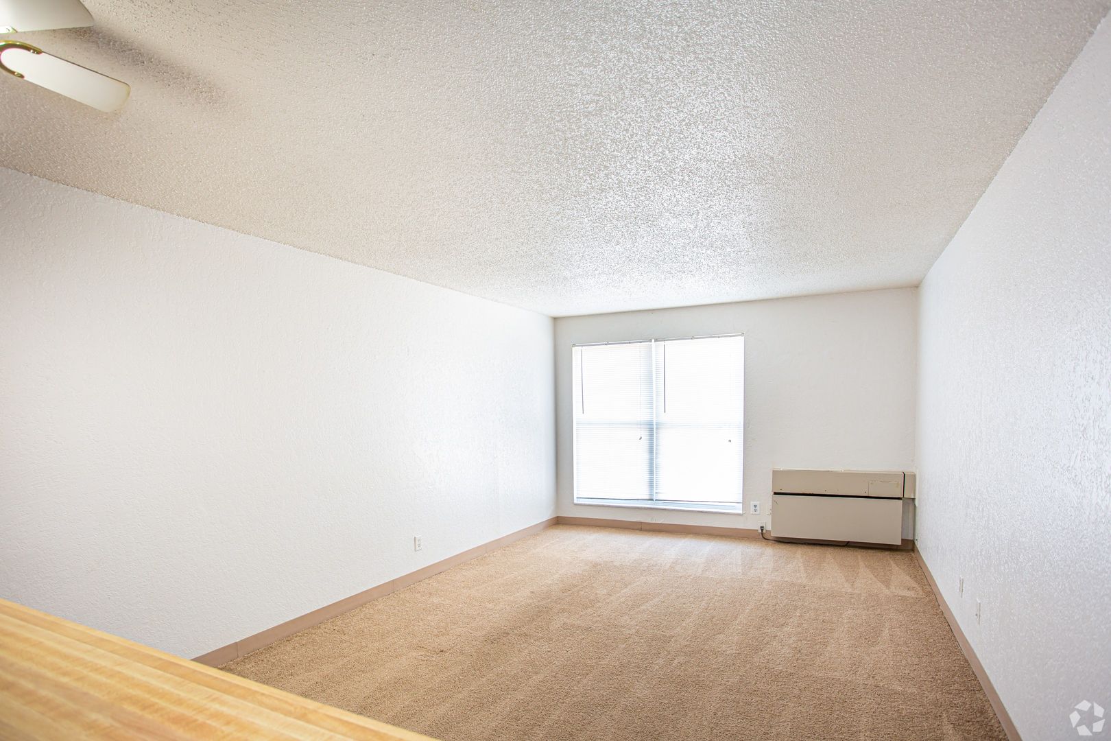 MOUNC Unicorn Apartments 9 of 12