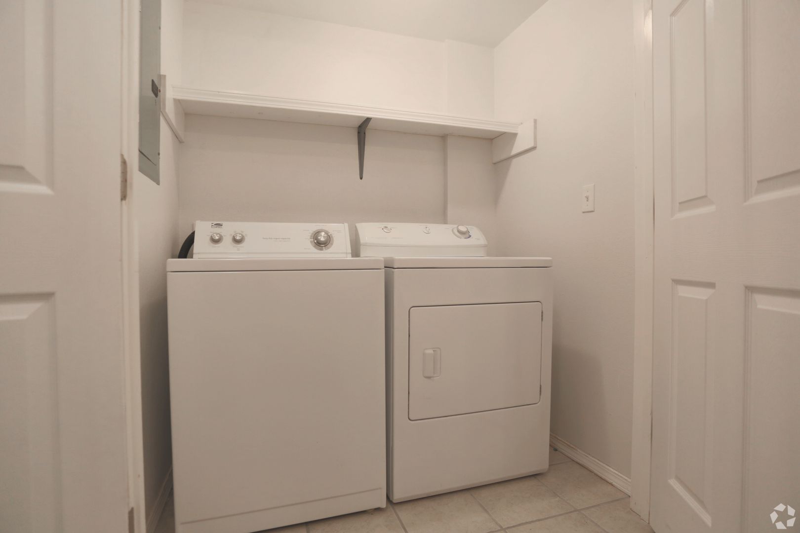Laundry room at MOPAW Pointe at (3 of 8)