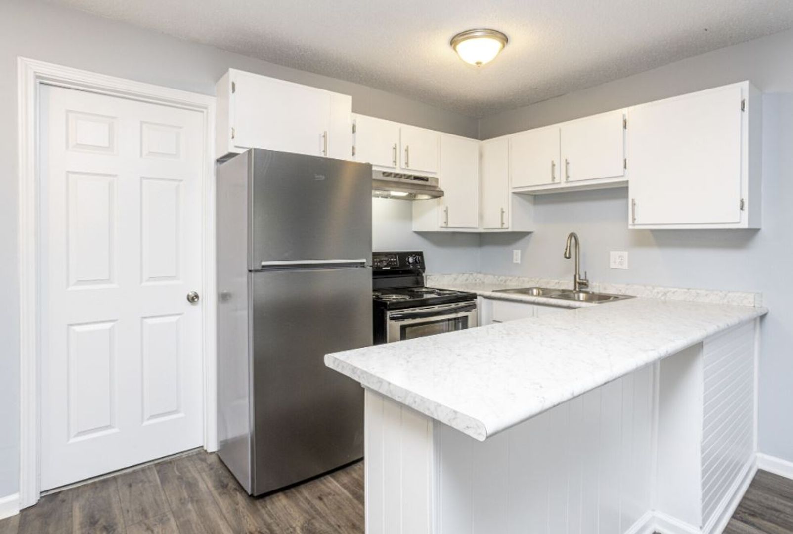 Evansville Apartment: 6907 Sweet Gum Ct