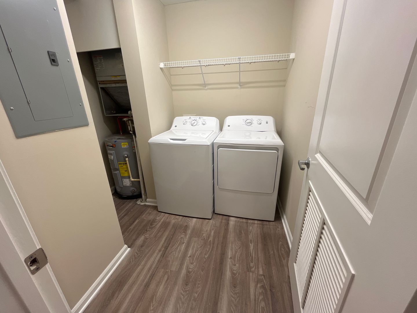 Laundry room at MOMTP Midtown Plaza Apartments (4 of 4)