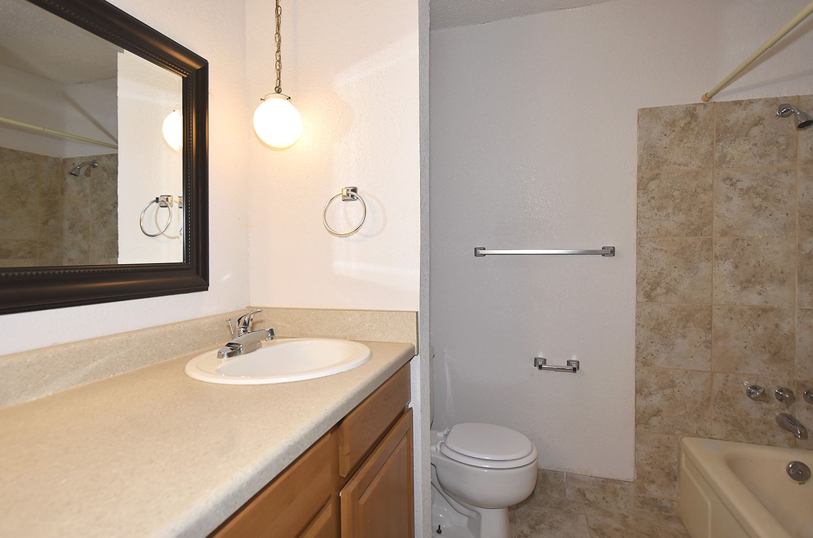 MOUNC Unicorn Apartments 8 of 12
