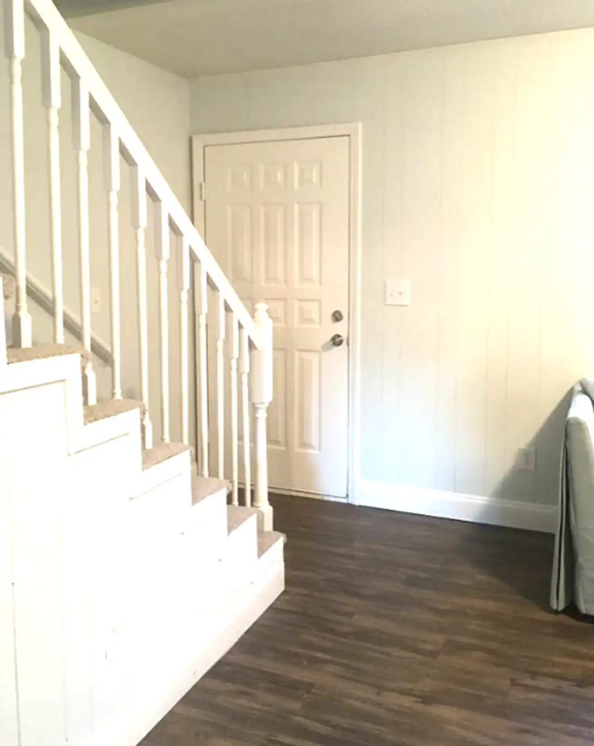 Lexington Apartment: 154 Hill Everhart Rd