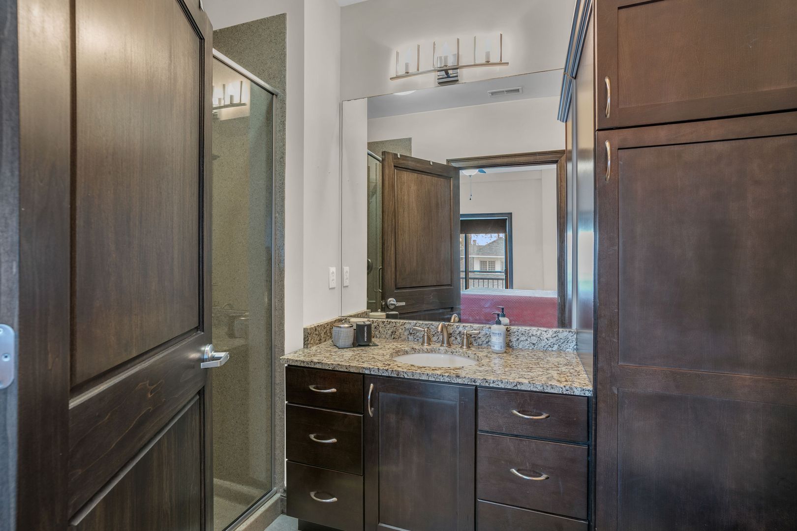 MONLL North Light Luxury Lofts 13 of 24
