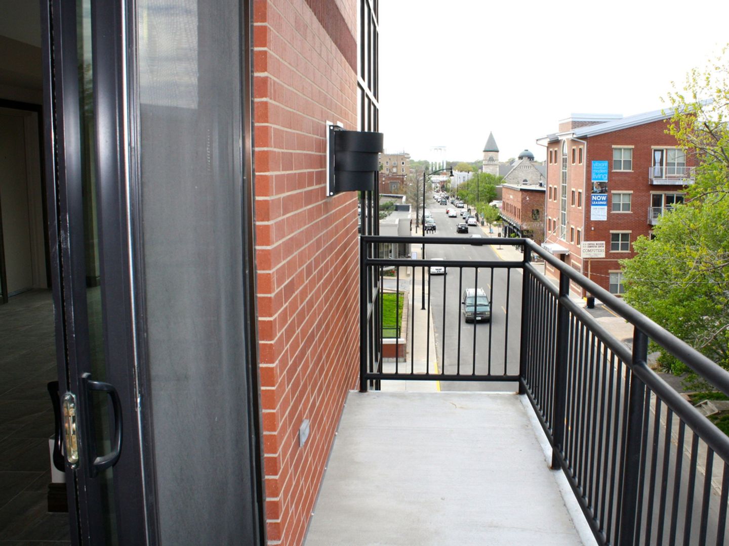 MONLL North Light Luxury Lofts 9 of 12