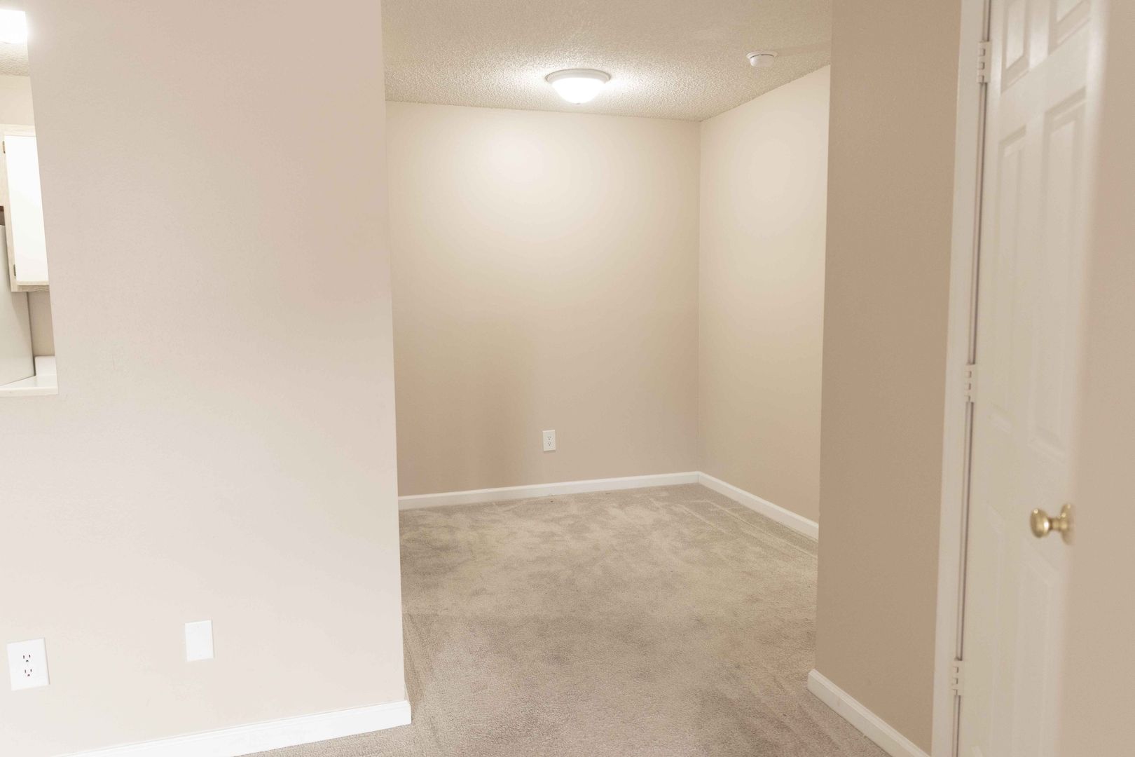 ARCHA Carriage House Apartments 8 of 14
