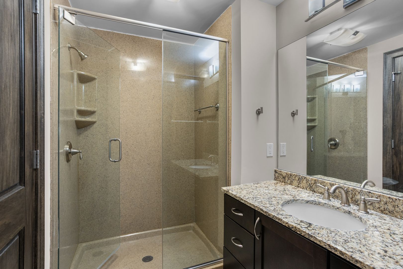 MONLL North Light Luxury Lofts 13 of 17