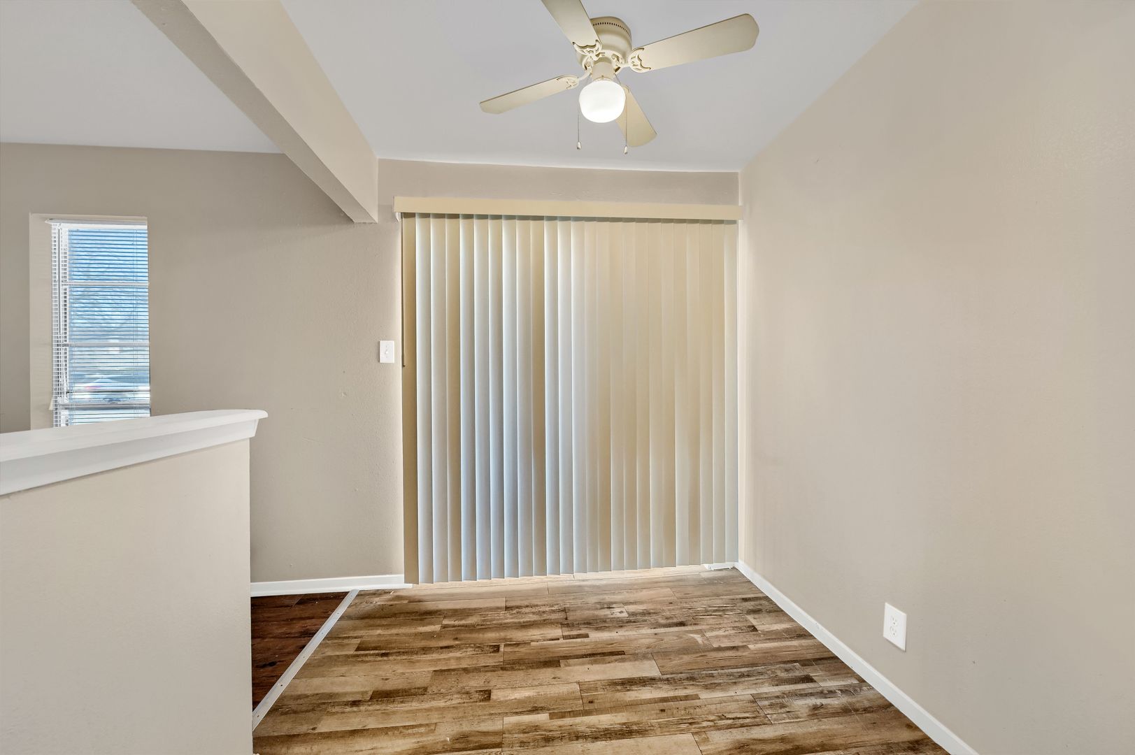 Sherman Apartment: 1920 W Shields Dr