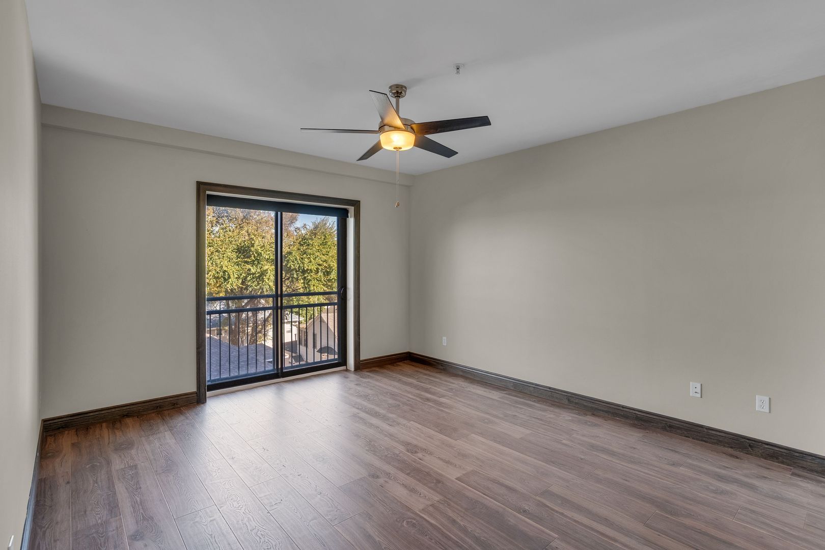 MONLL North Light Luxury Lofts 12 of 17