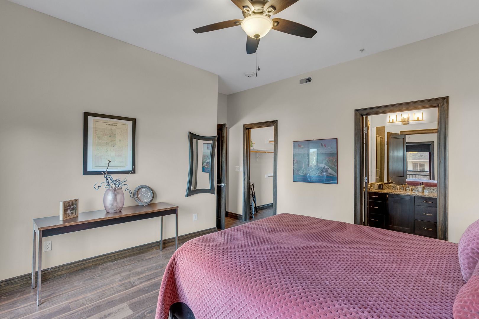 MONLL North Light Luxury Lofts 3 of 24