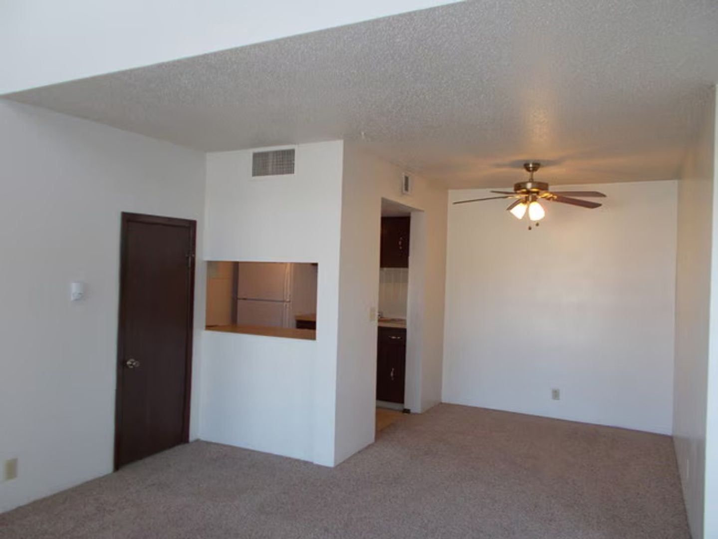 Wichita Apartment: 3600 W Kellogg Dr