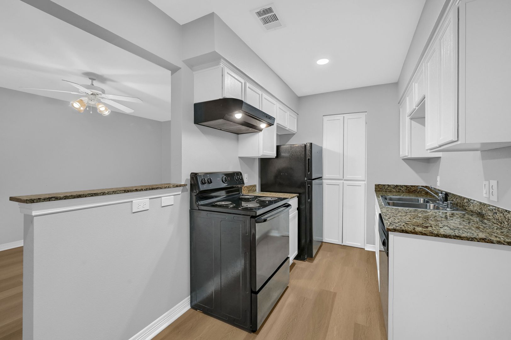 Sherman Apartment: 221 Archer Circle