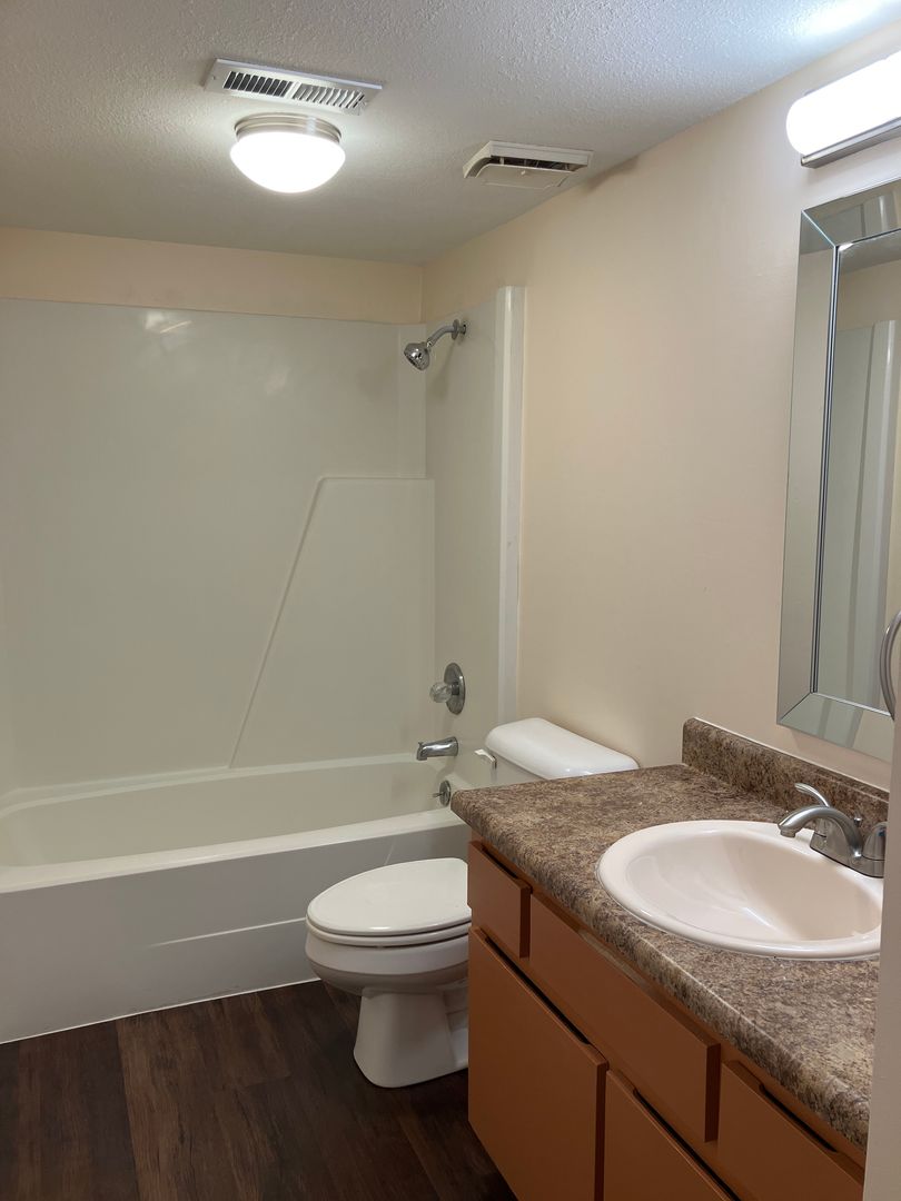 MOHPT Hyde Park Townhomes 10 of 10